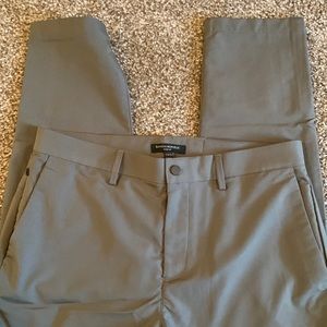 Gray Banana Republic slim fit stretch pants. 33x30